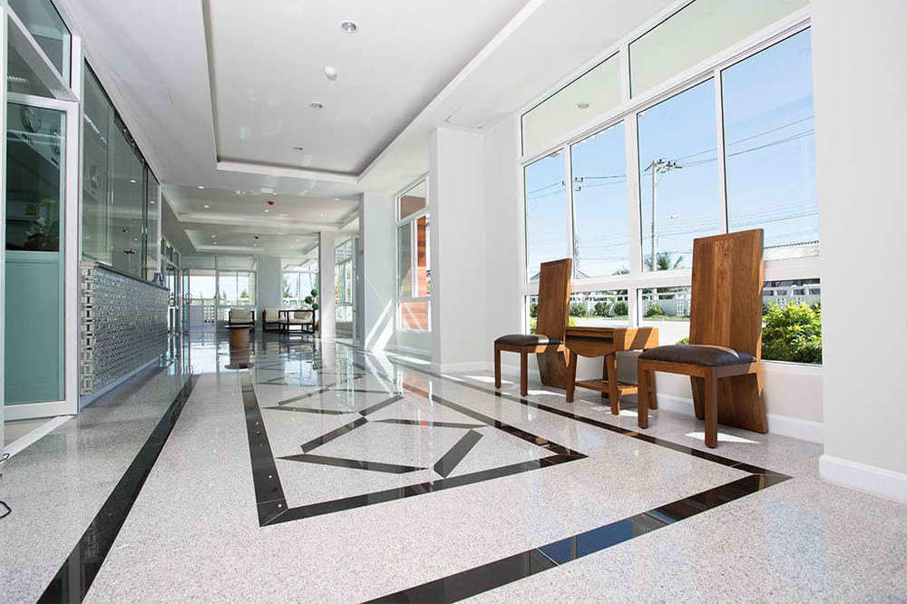 Bbg Seaside Luxurious Service Apartment Bangsaen Екстериор снимка