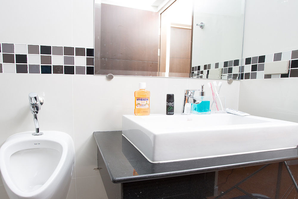 Bbg Seaside Luxurious Service Apartment Bangsaen Екстериор снимка