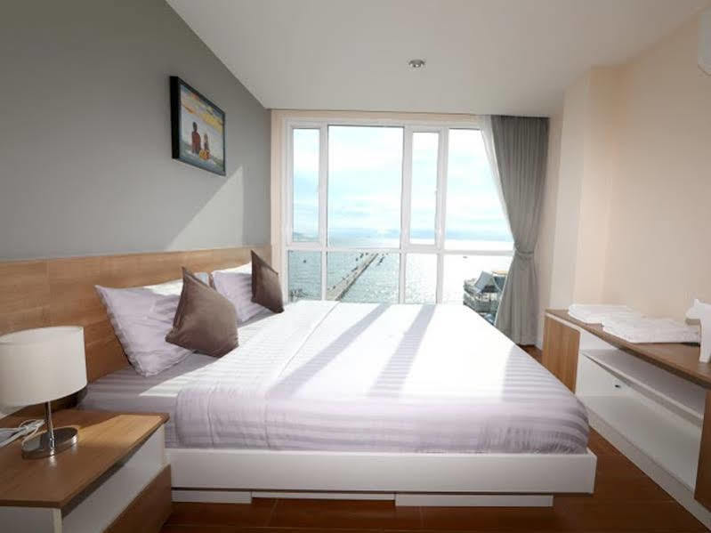 Bbg Seaside Luxurious Service Apartment Bangsaen Екстериор снимка